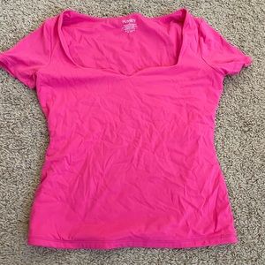 Soft, tight fitting shirt.